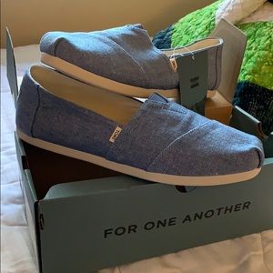Light Blue Toms